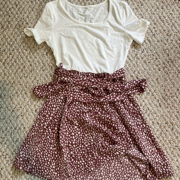 Sundress - Picture 2 of 3